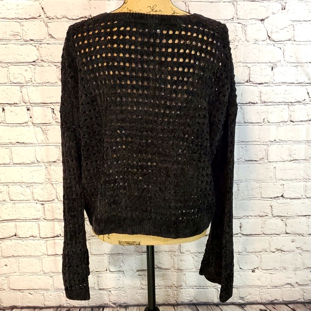 Express Black Cropped Sweater Size M EUC - Picture 3 of 8